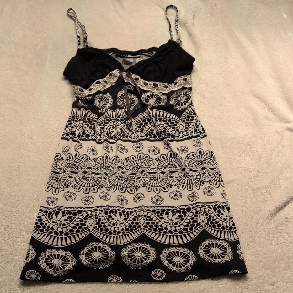 Studio Donatella Black & White Paisley Lingerie with Lace Detail – Women’s Small